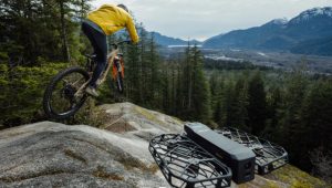 HOVERAir X1 PRO/PROMAXとは?最高速度や飛行時間、最先端のAI飛行アクションカメラの特徴や全地形型飛行モード・衝突検知機能の特徴まで完全レビュー【最安値情報有り】